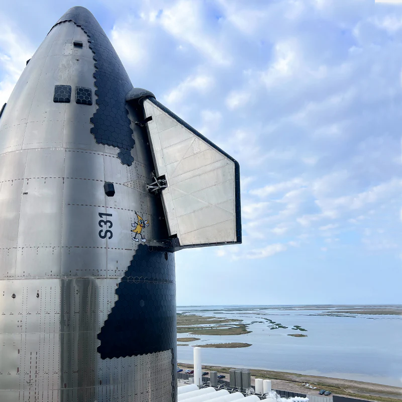 Starship Ship 31 with Banana for Scale decal